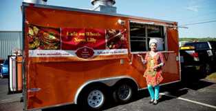 Ресторан на колесах: мобильное кулинарное предложение для новых клиентов